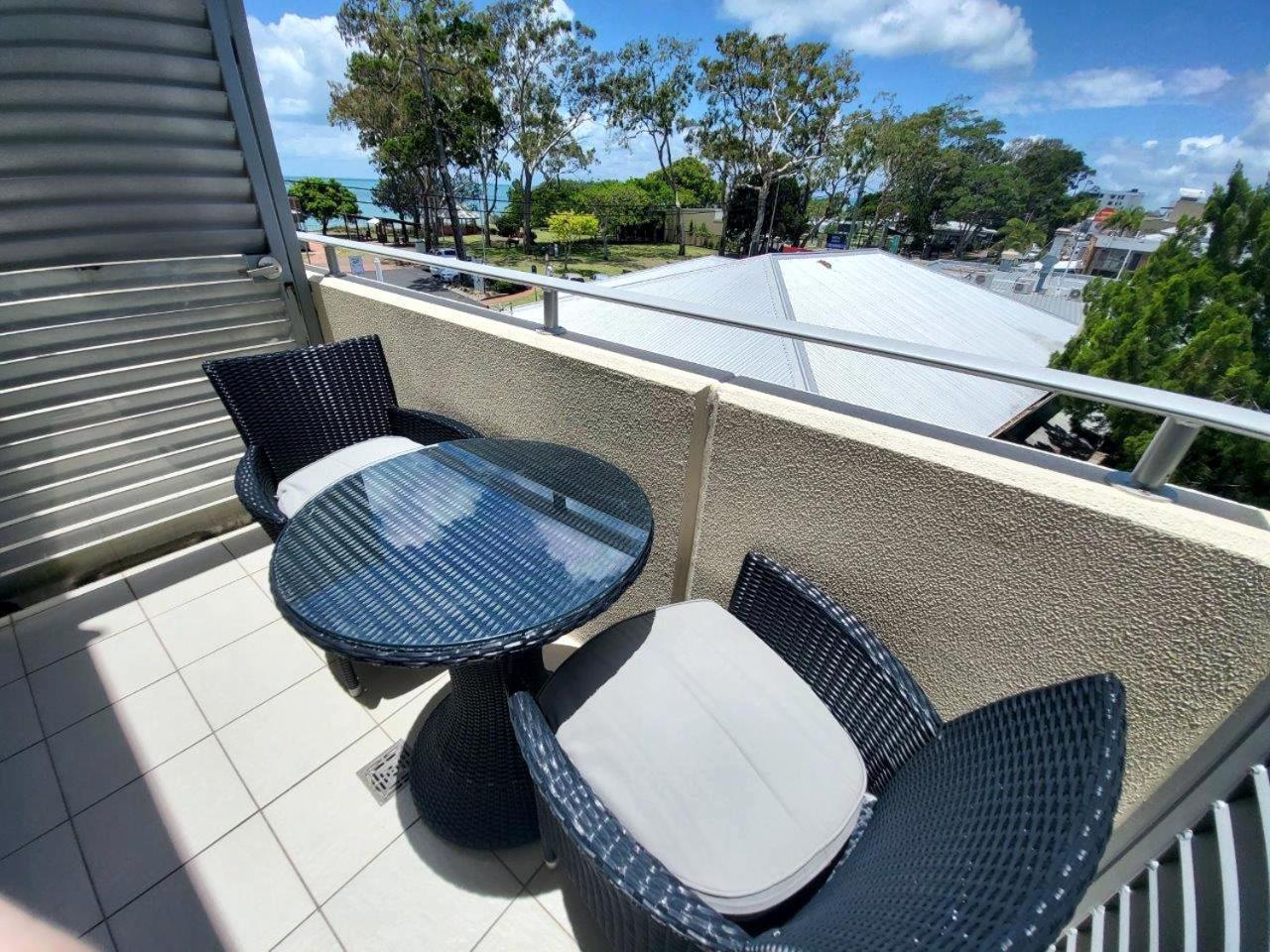 Aparthotel Eden By The Bay à Hervey Bay Extérieur photo
