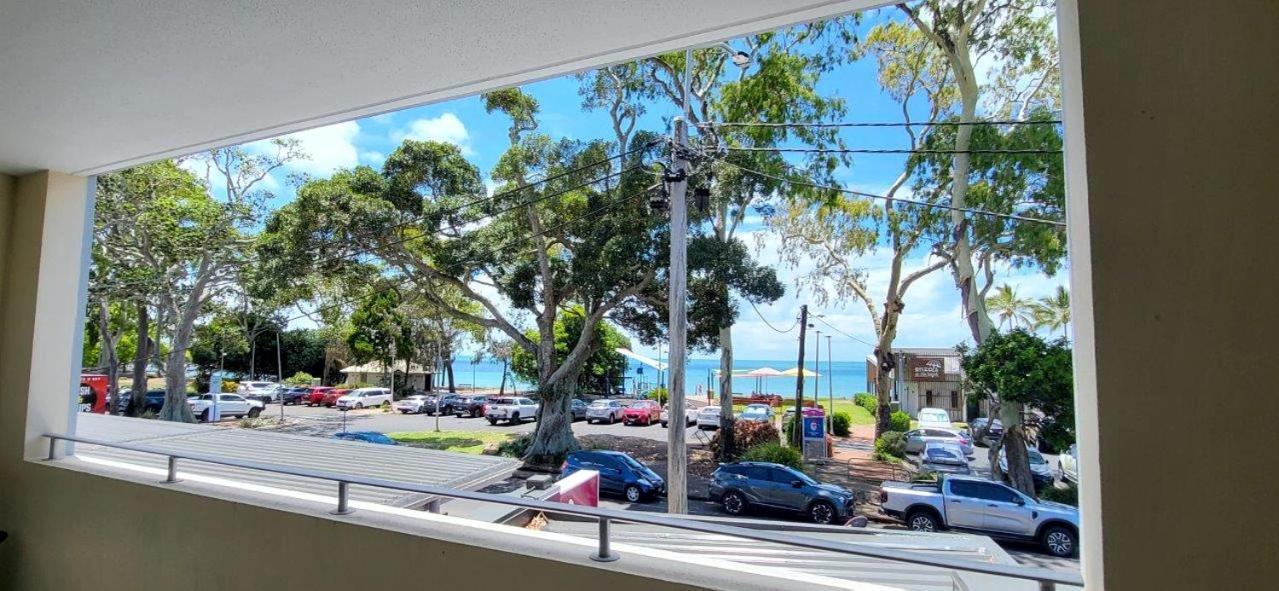 Aparthotel Eden By The Bay à Hervey Bay Extérieur photo